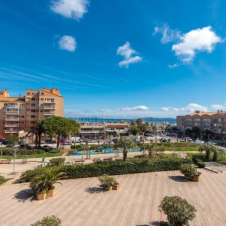 Apartment Modern With Sea Views On The Cote Dazur Hyeres